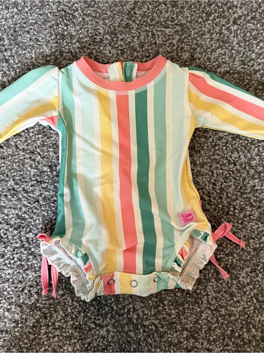 Long Sleeve One Piece Rash Guard Swimsuit Rear Ruffles